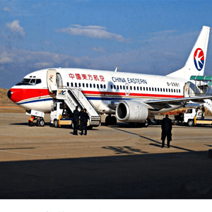 海口机场空运航空快运业稳步发展的原因是什么？